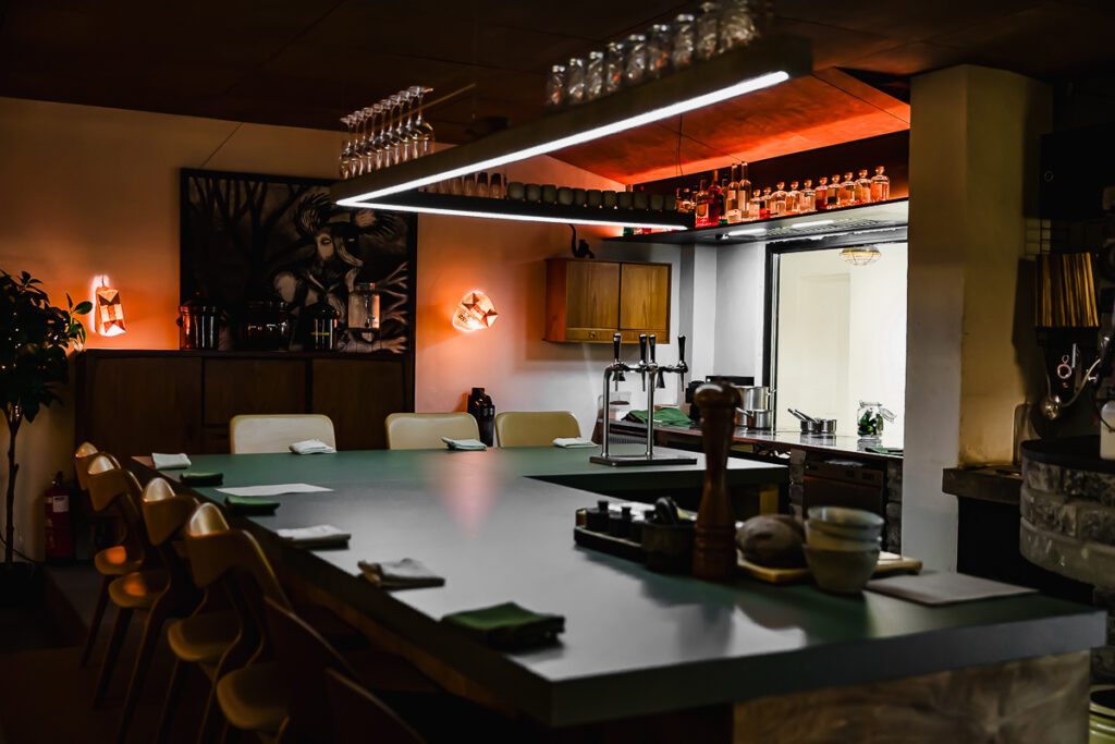   Aarde Pagari leib rühib Eesti turul kõige ostetuma leiva staatuse poole. Küllap ei olegi inimest, kes seda leiba üldse ei teaks. Seevastu ainulaadse kontsepts