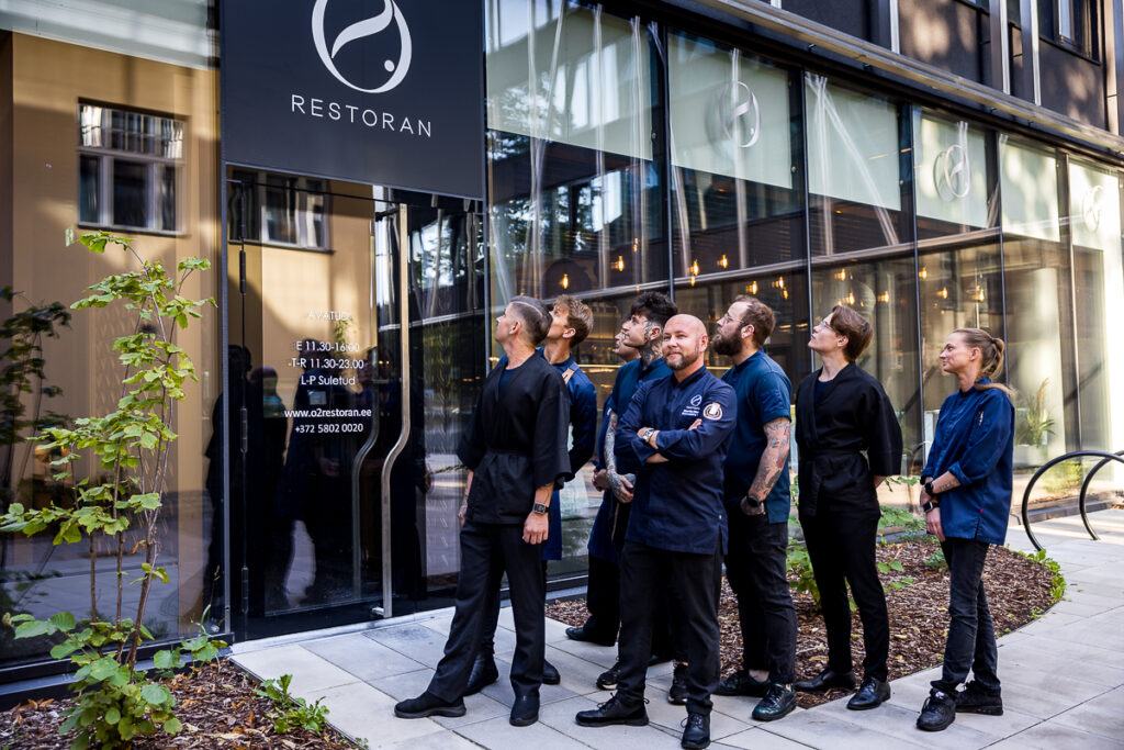 Uus restoran O2 on valmis Eesti restoranimaastikul endale võtma seda kohta, mis kunagisest kultusrestoranist Ö jäi. Omal ajal paistis Ö silma Eesti köögi uuenda